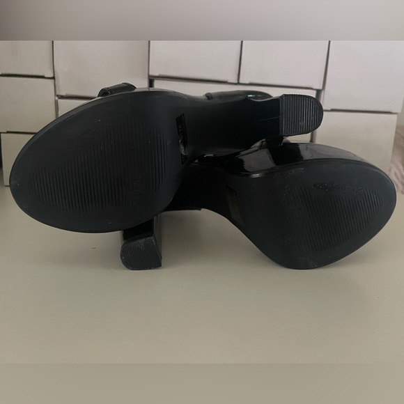 ♥️Open Toe Heels Size 7, Excellent Condition! - Picture 3 of 3